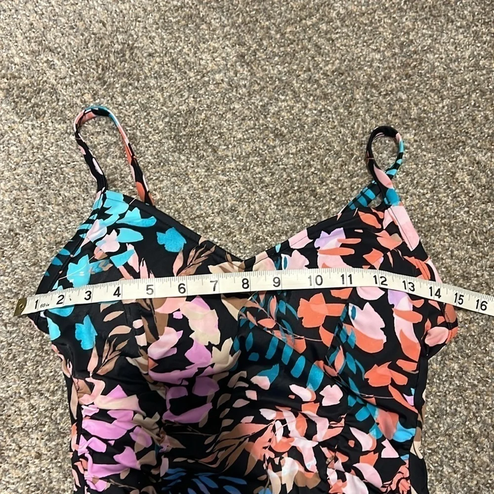 Aqua Green Tropical Ruched Princess Seamed One‎ Piece Bathing Suit size Medium